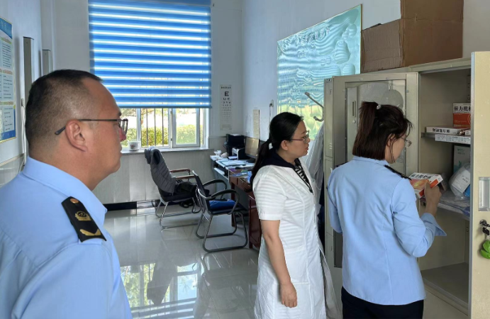 吉林省敦化市市场监管局开展特殊教育学校保健室药品安全专项检查(图1)