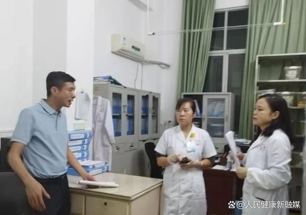 B体育：湖南汝城县妇幼保健院院开展国庆节前安全大检查行动(图3)