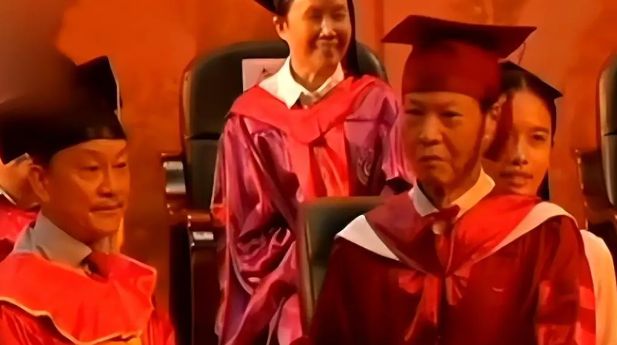 B·sport（中国体育）：绝症老人成博士65岁自学中医治好妻子心脏病75岁治好自身肝癌(图1)