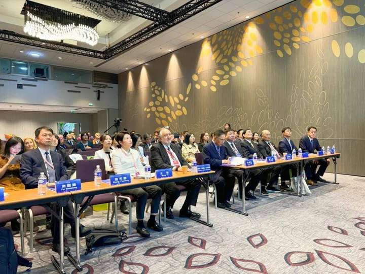 金木集团承办第21届世界中医药大会心脑血管病研讨会在法国巴黎隆重召开(图1)