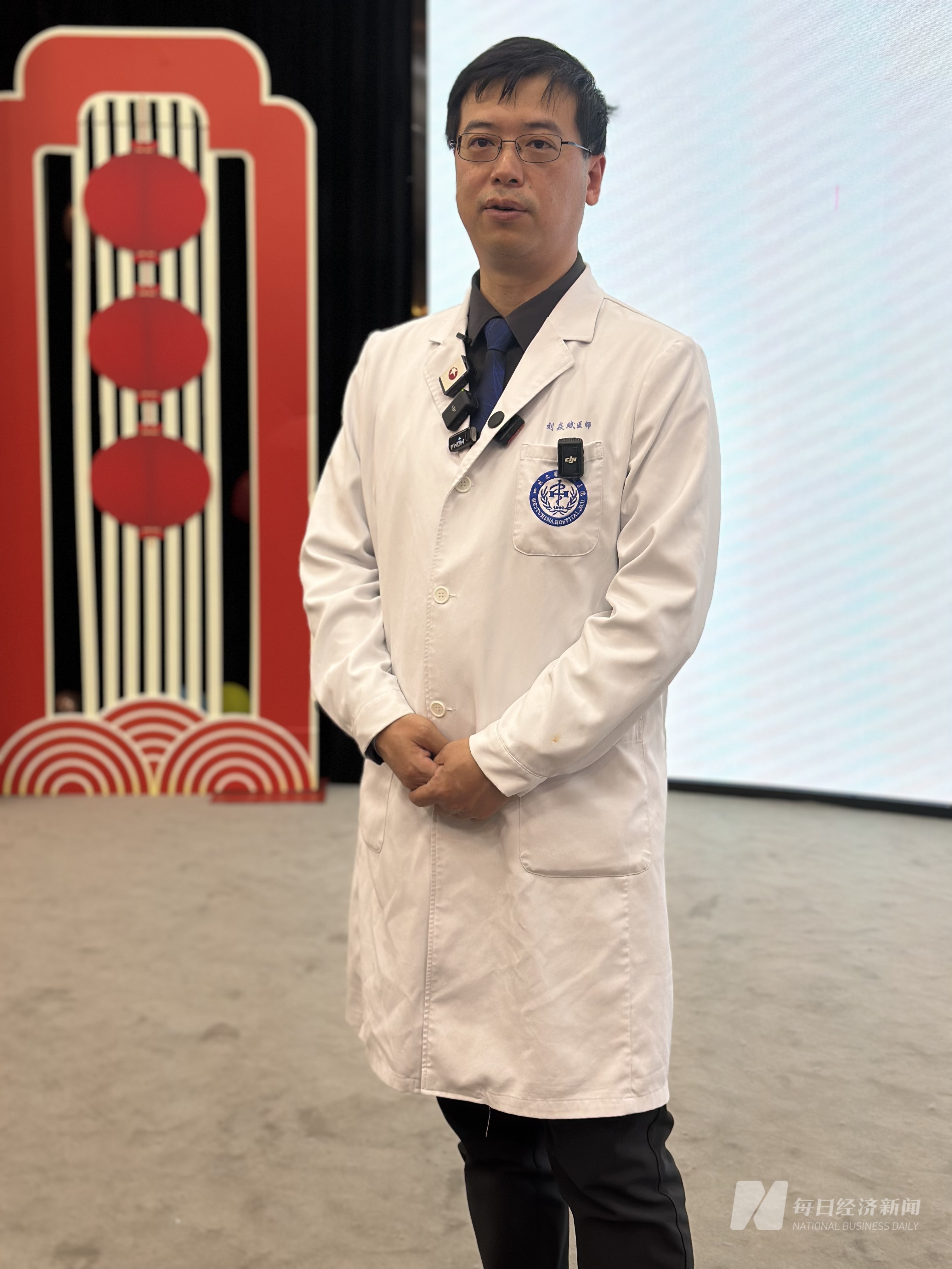 “流感神药”又被抢空？华西专家提醒：流感药物超10种盲目囤药用药不可取(图1)