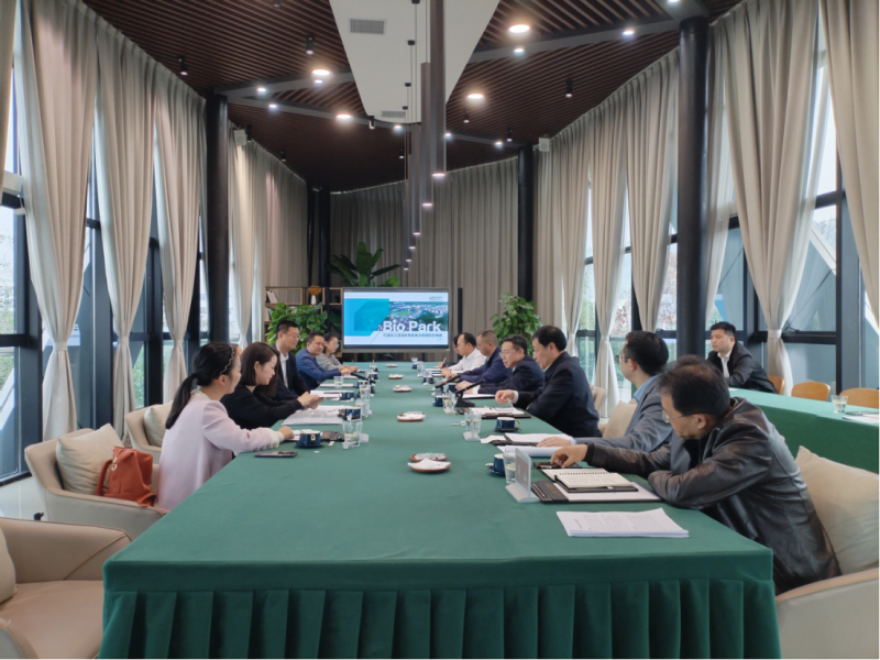 “卡脖子”技术突围战！全国40余家主流媒体聚焦重庆理工大学“四区四链”硬核攻关(图2)