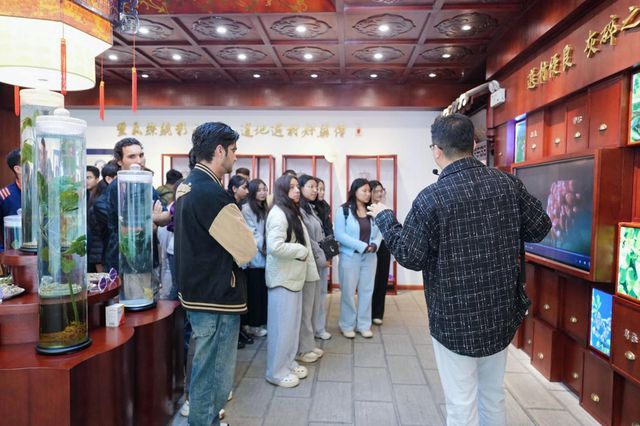 B体育：昆明医科大学举办2025年“感知中国”学术月系列活动(图1)