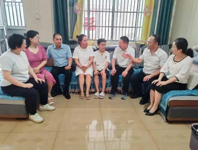 枣庄市峄城区底阁镇学区：石榴花开创新家庭教育服务赋能乡村教育振兴(图3)