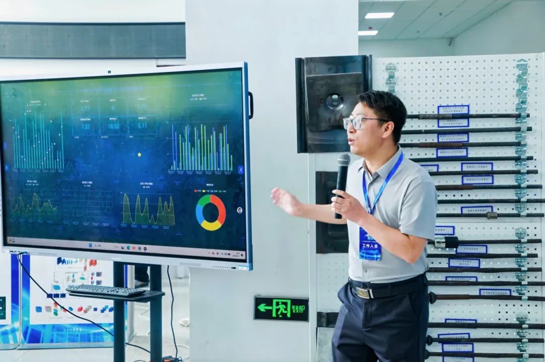 B体育：西安科技大学举行人工智能活动周(图1)